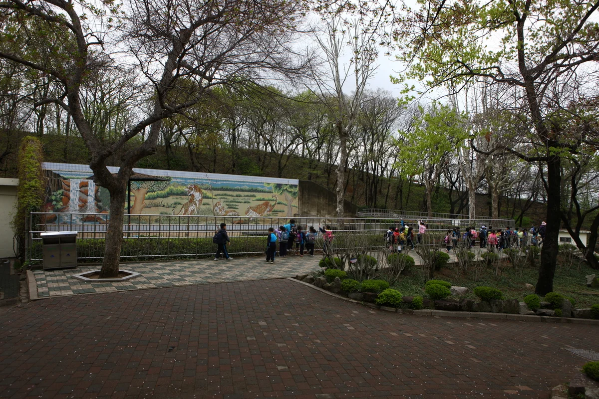 달성공원 주말 나들이 (출처 : 한국관광공사)