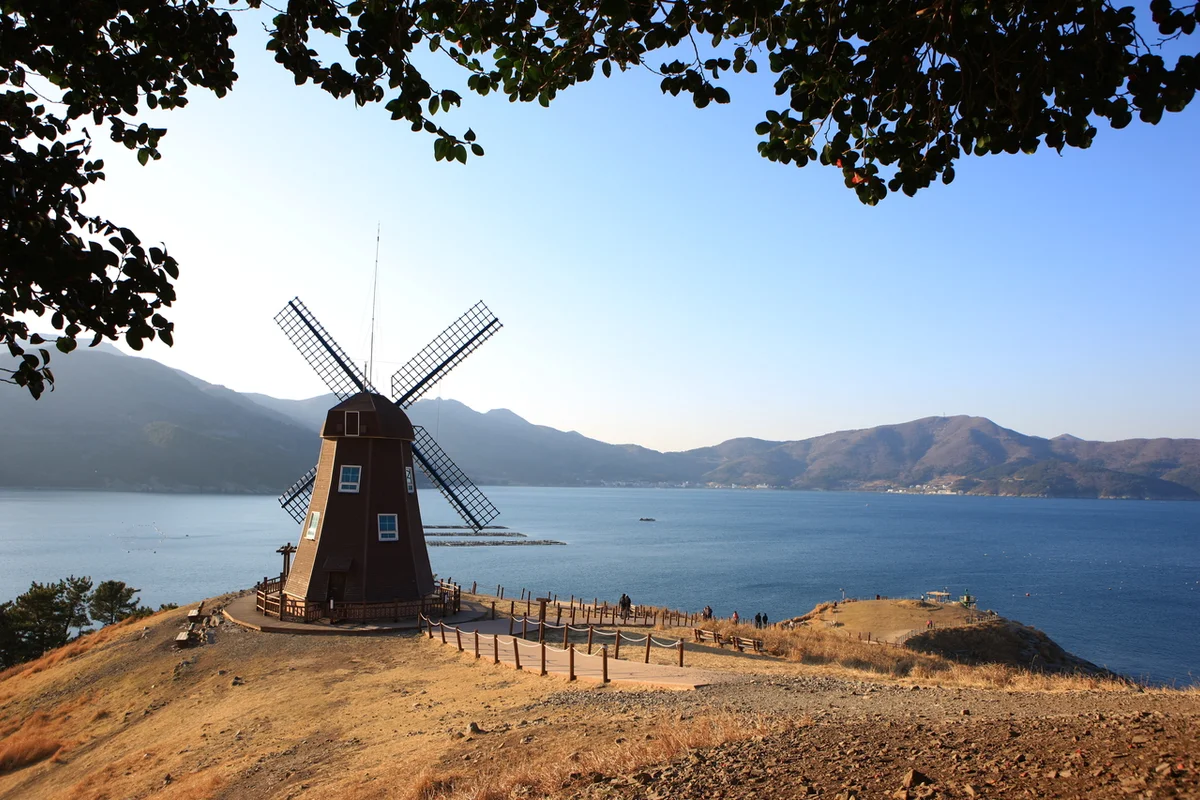바운스 트램폴린파크 거제한화벨버디어센터 - 거제여행 여행